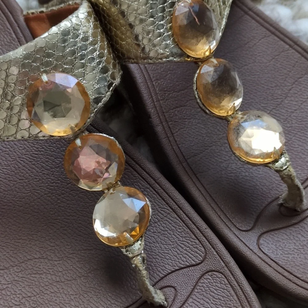 FitFlop Petra Sugar Jeweled Gold Snake Toe Post Platform Sandals Women's Size 8